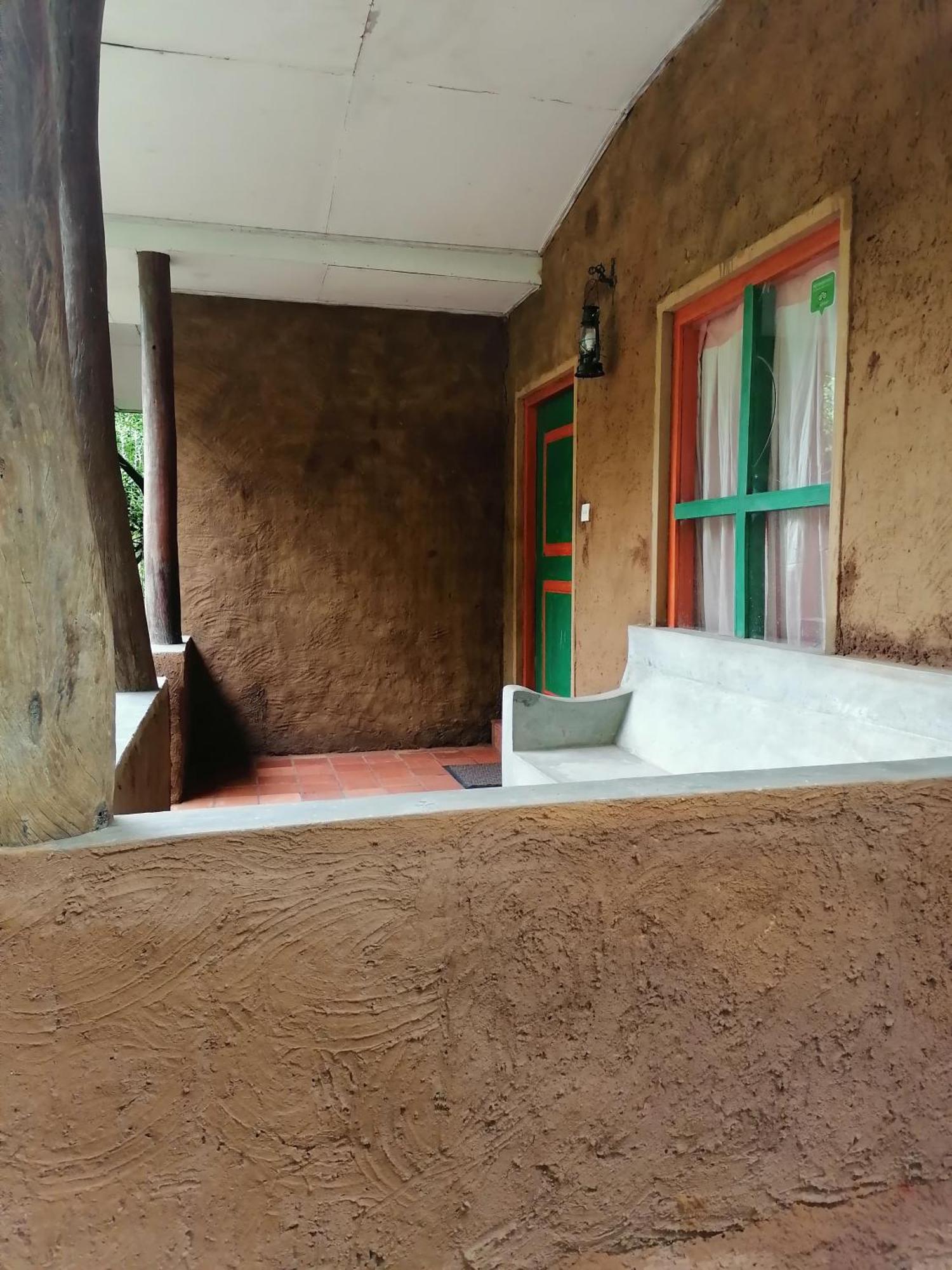 Clay Hut Village Polonnaruwa Exterior foto